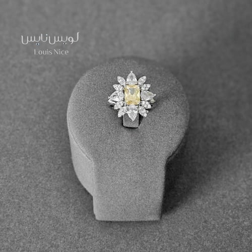 طقم زركون باللون الفضي والاصفر