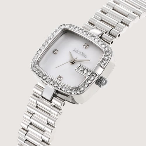 ساعة لوسينا Lusina