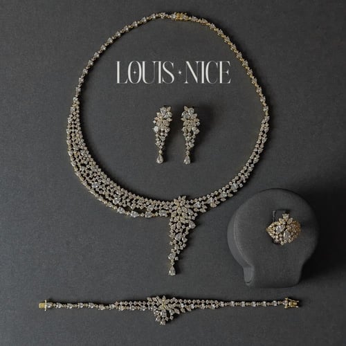 طقم زركون بدقة الألماس