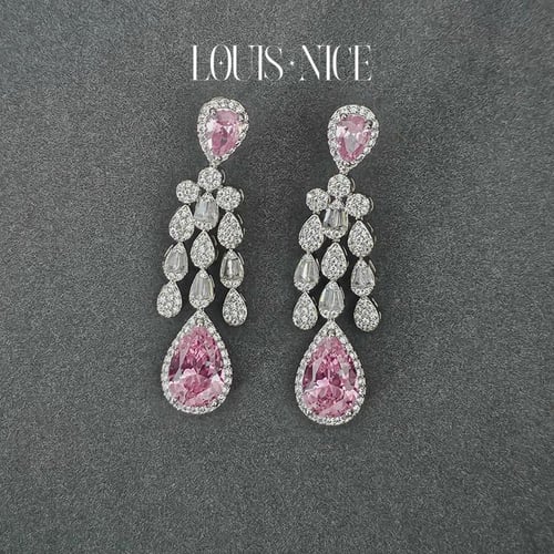 طقم زركون باللون الفضي والوردي بدقة الألماس