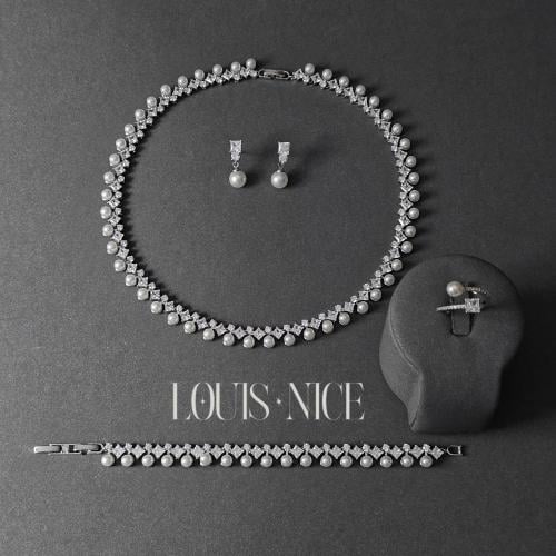 طقم زركون فضي