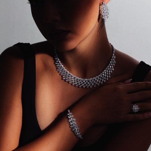 طقم زركون فضي