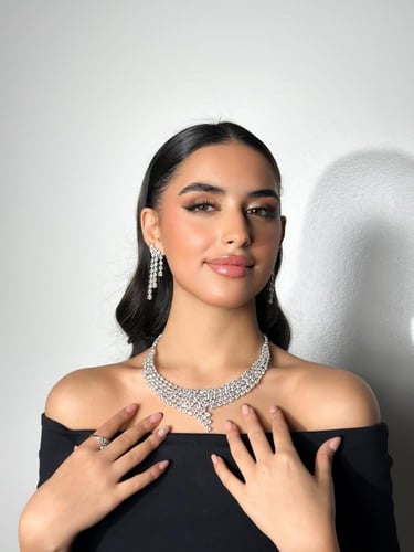 طقم زركون فضي طبقات بدقة الألماس