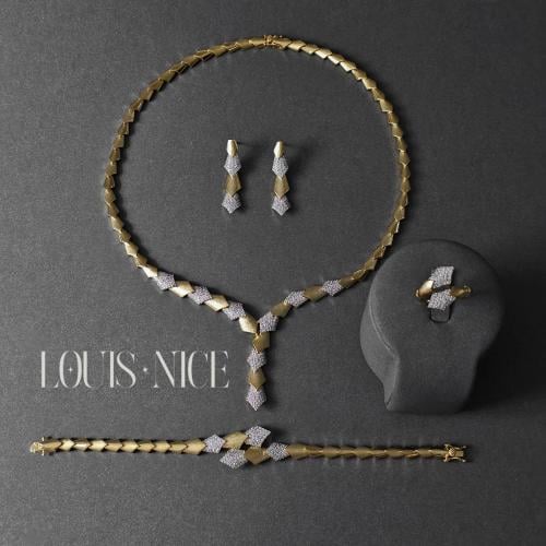 طقم زركون مكس