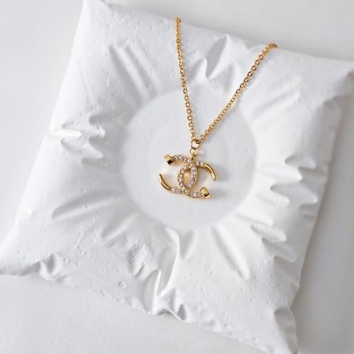 سلسال زركون ذهبي