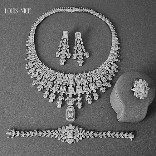 طقم زركون فضي ساحر بتصميم متدلي