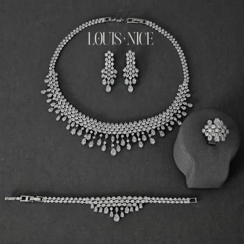 طقم زركون فضي