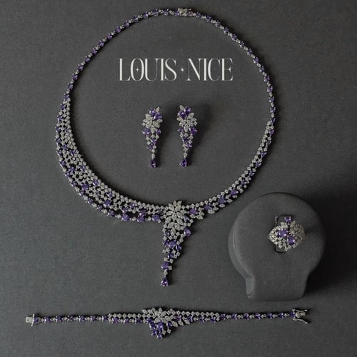 طقم زركون بدقة الألماس