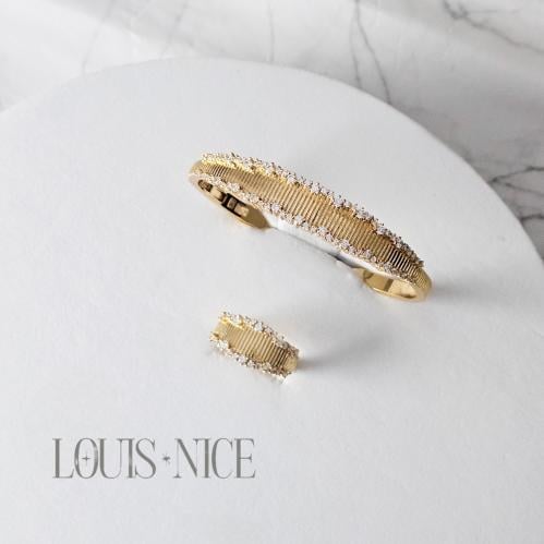 اسوارة مع خاتم زركون