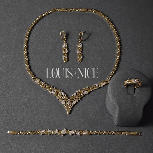 طقم زركون بدقة الألماس