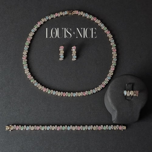 طقم زركون بدقة الألماس