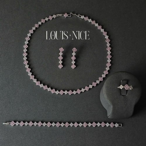 طقم زركون بدقة الألماس