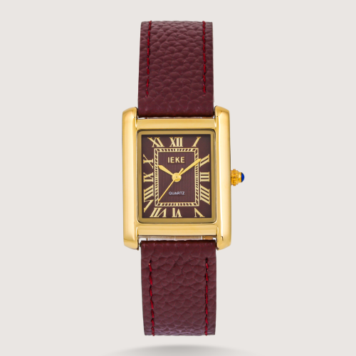 ساعة كلاسيكية بترقيم يوناني