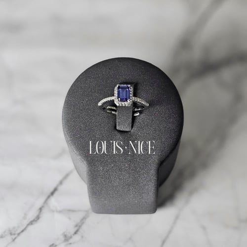 خاتم زركون متعدد الالوان