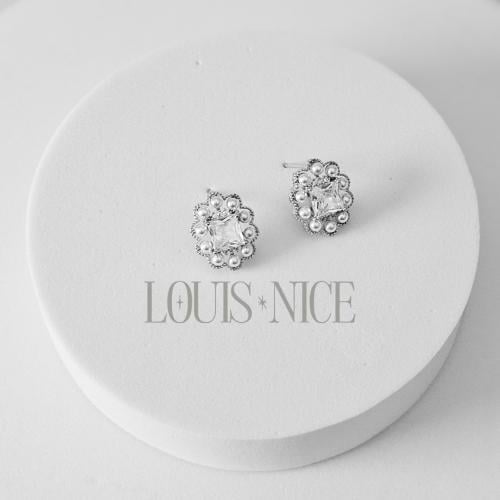 حلق زركون فضي