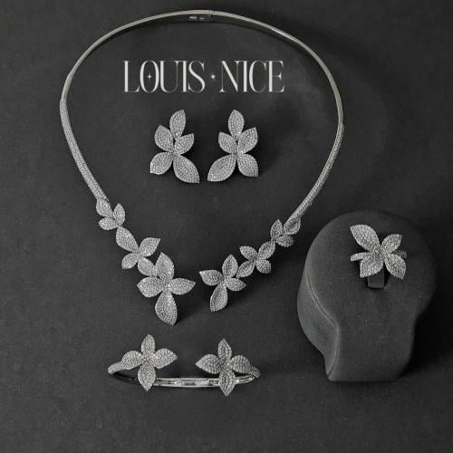 طقم زركون باسكال بدقة الألماس