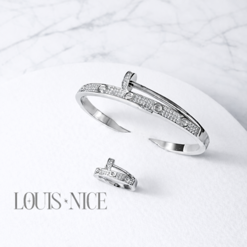 اسوارة مع خاتم زركون