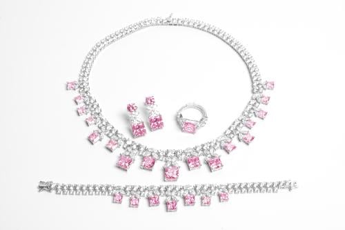 طقم زركون باللون الفضي والوردي بدقة الألماس