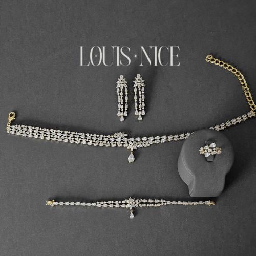 طقم زركون ذهبي بدقة الألماس