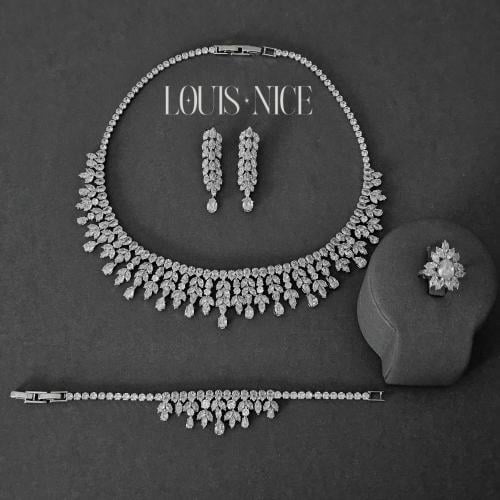 طقم زركون فضي