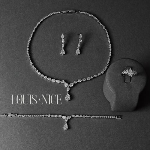 طقم • SILVER DROP