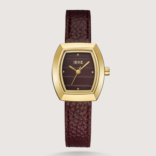 ساعة نسائية بسير الجلد