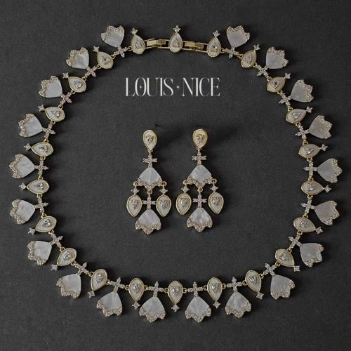 طقم سلسال زركون فاخر مع الحلق