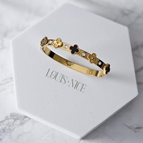 اسوارة زركون متعددة الألوان