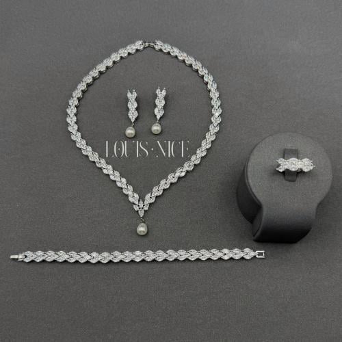 طقم زركون فضي