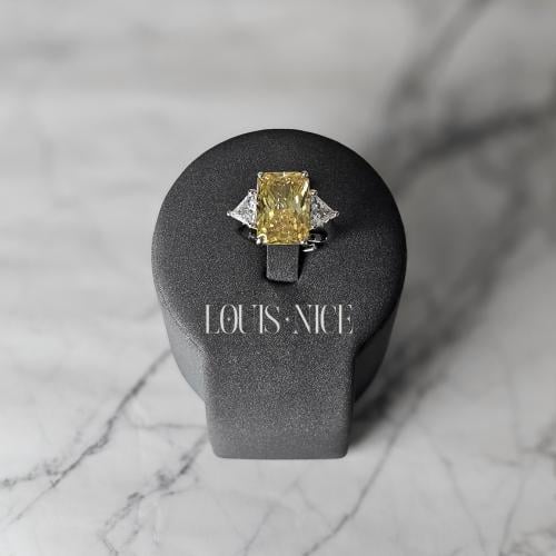 خاتم زركون متعدد الالوان