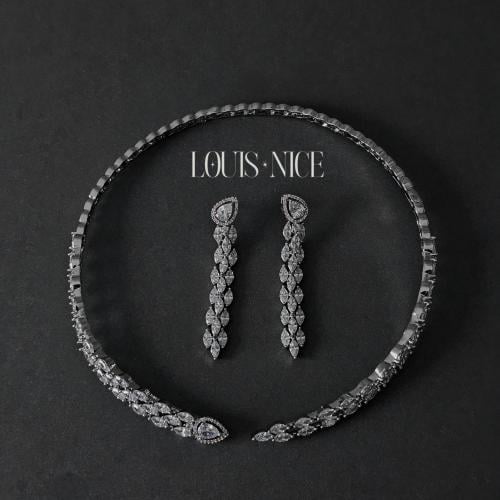 طقم شوكر زركون فضي