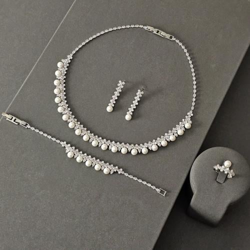 طقم زركون فضي