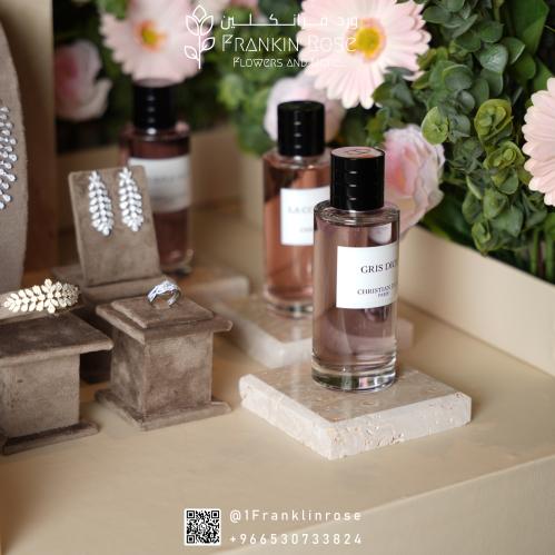 قاعدة عطر رخام