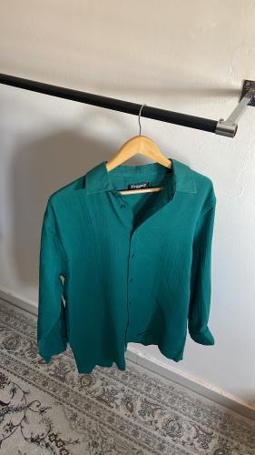 قميص كتان اخضر