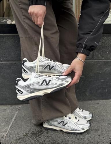 New Balance 204L unisex