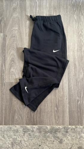 بانتس نايكي اسود قطن