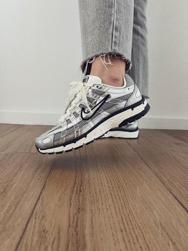 Nike P-600 Metallics Silver