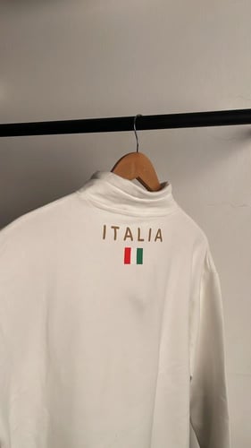 بلوفر ايطاليا ابيض