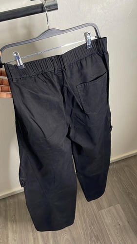 بانتس اسود بخطوط ابيض