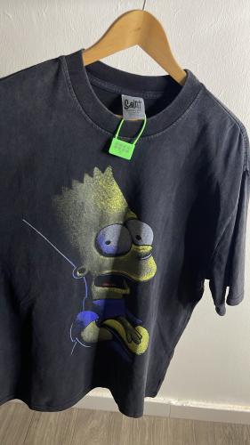 تيشرت اسود مغسول برسمه قصه boxy