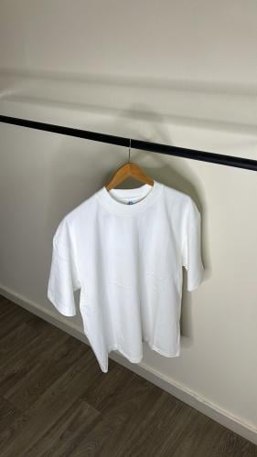 تيشرت ابيض قصة boxy