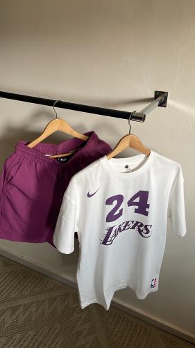 طقم ليكرز 24