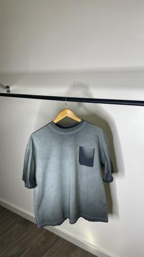 تيشرت رمادي قصة ال boxy fit