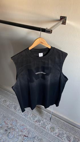 تيشرت اسود كت