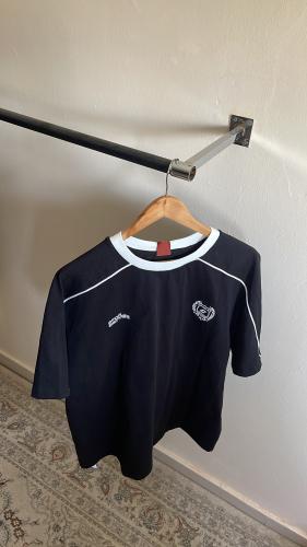 تيشرت مطرز أبيض