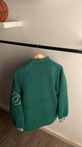 جاكيت اخضر #3