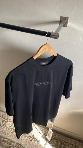 تيشرت اسود اوفر سايز