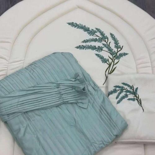 طقم صلاة نسائي مشجر مطرز