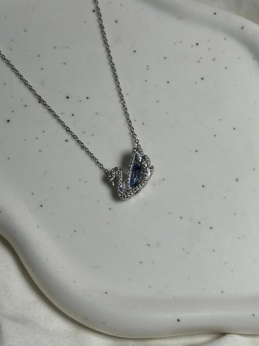 سلسال البجعه الراقصه سواروفسكي