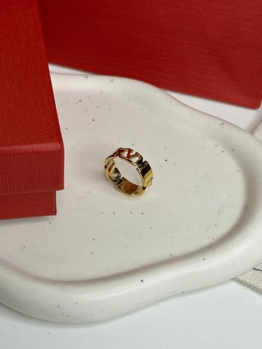 حلق فلانتينو